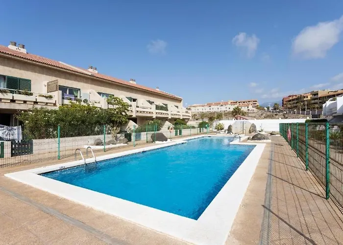 Pool Terrace 아파트