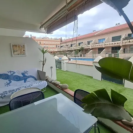 Pool Terrace アパート