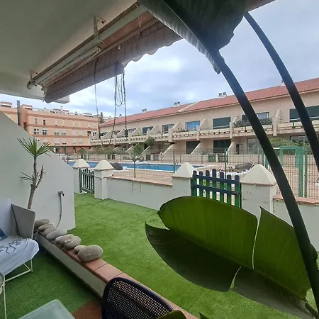 Pool Terrace アパート *